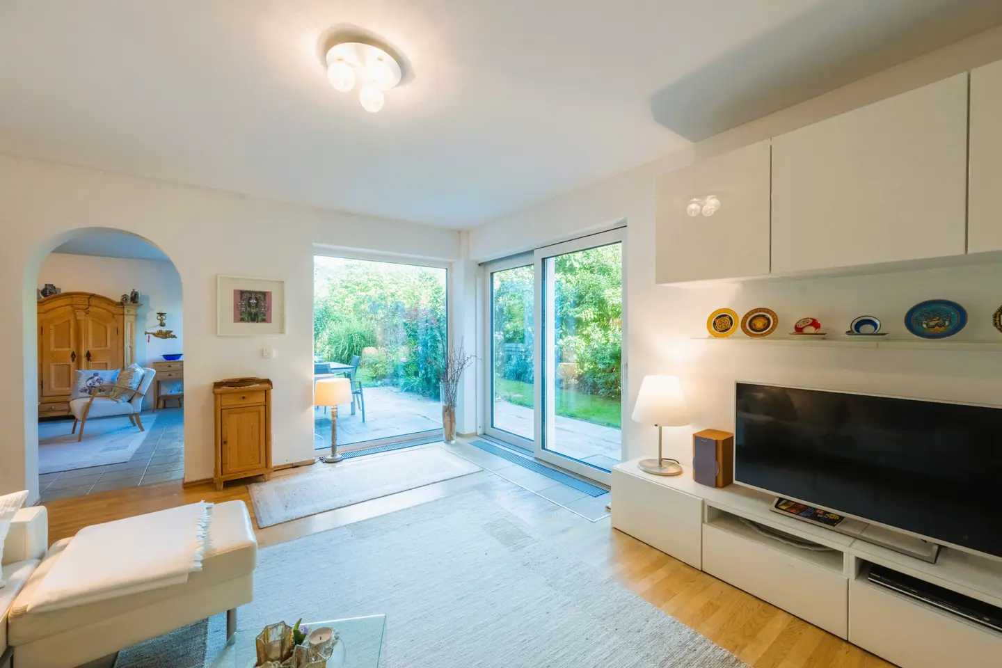 Maisonette apartment with large terrace and open view