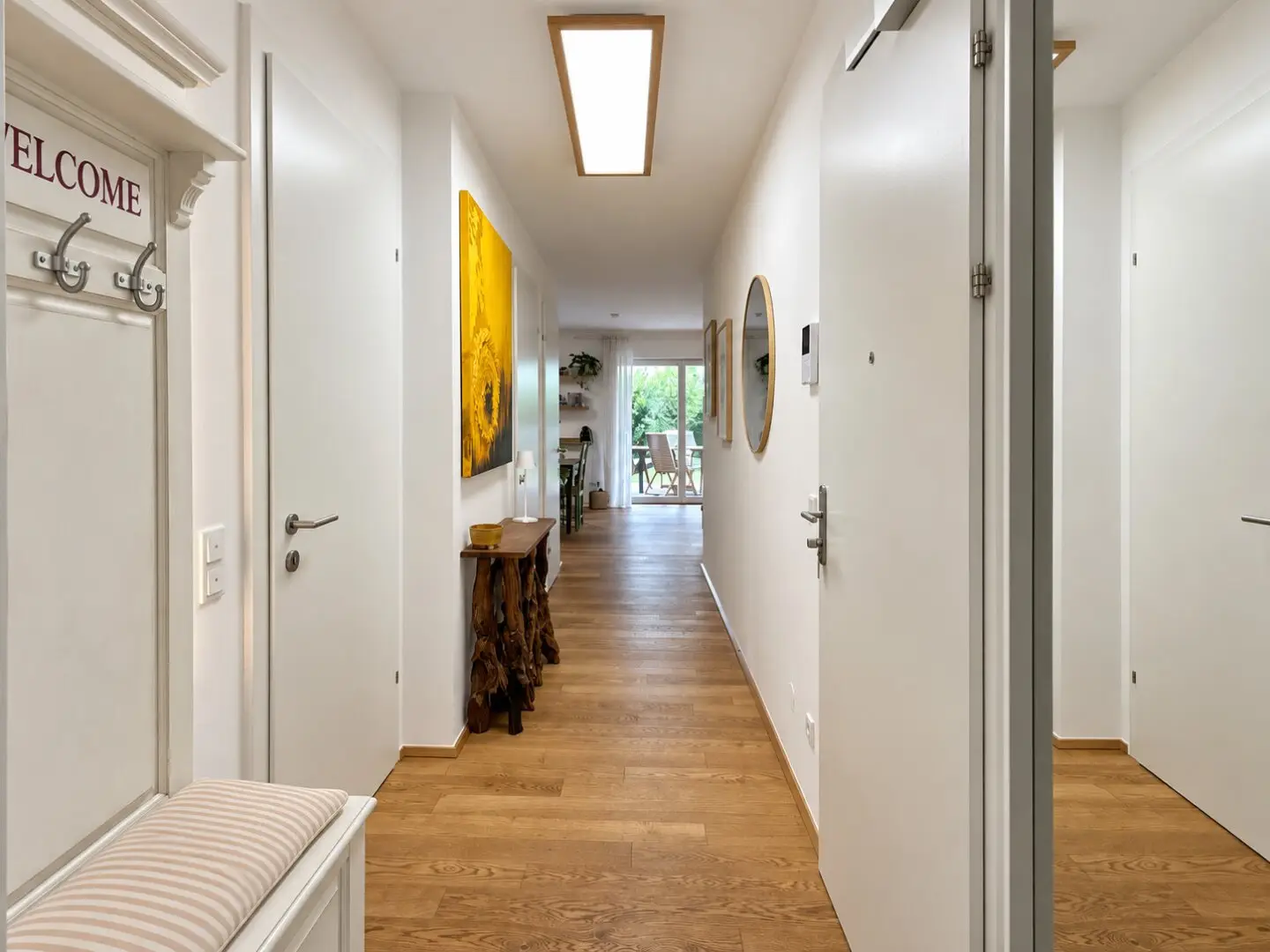 Stylish new build apartment with 2 gardens in sought-after location