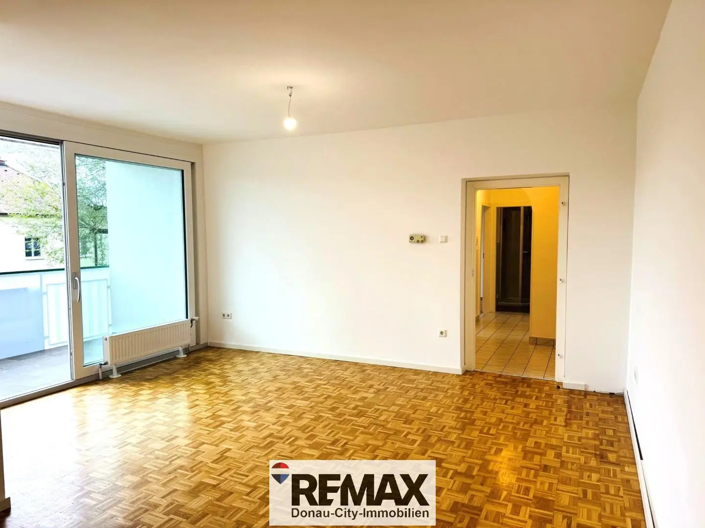 Helle Wohnung mit Loggia nahe Krankenhaus
