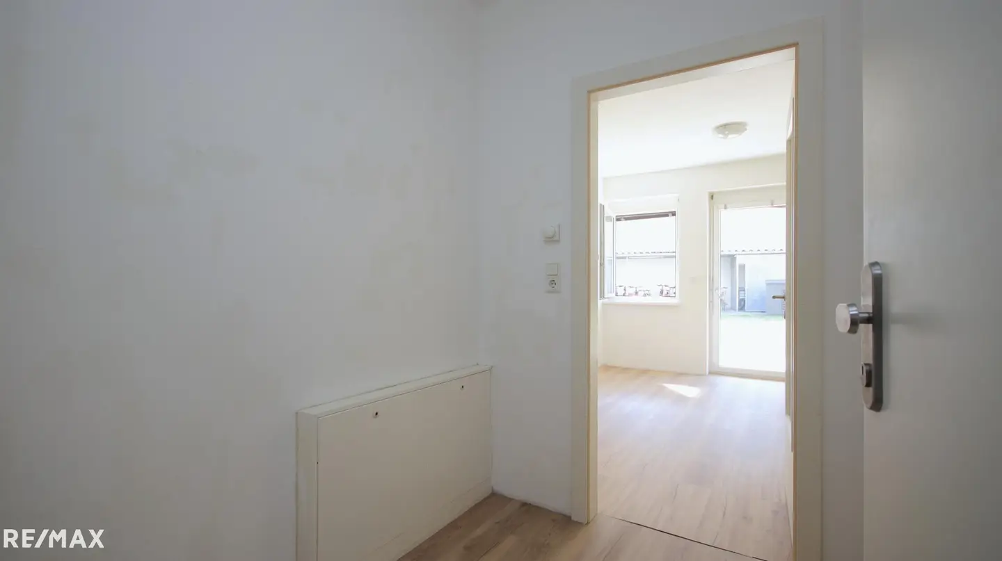 Bright Wohnung with terrace and private garden