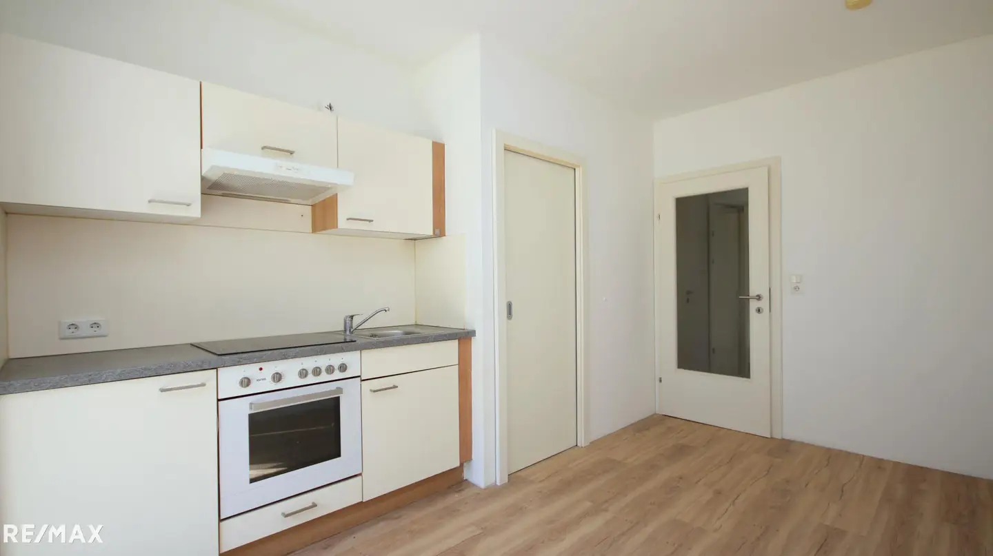 Bright Wohnung with terrace and private garden