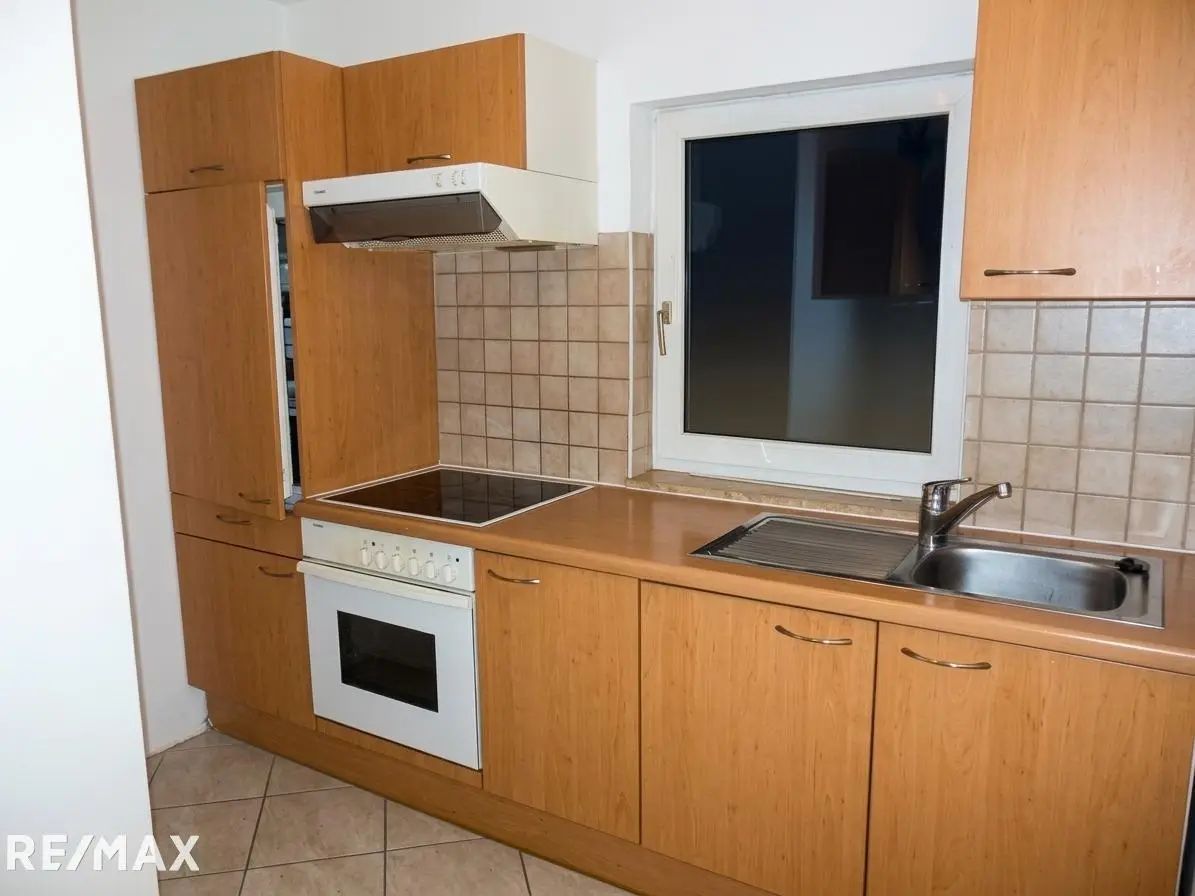 Sanierte Altbauwohnung mit guter Anbindung