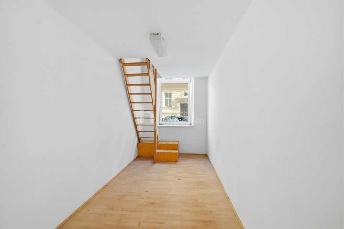 Leopoldstadt at Augarten | Residential, Workshop and Storage in a Corner Building