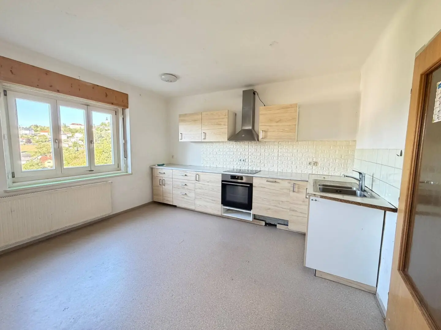 Charming single family house on spacious plot in Pinggau with optimal connection towards Vienna and Graz
