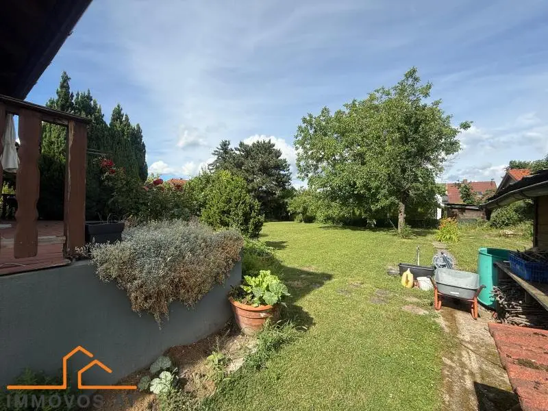 Investment apartment on private plot with garden and sauna
