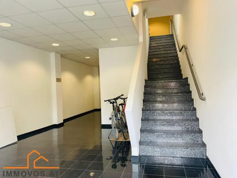 Well maintained apartment with lift and parking