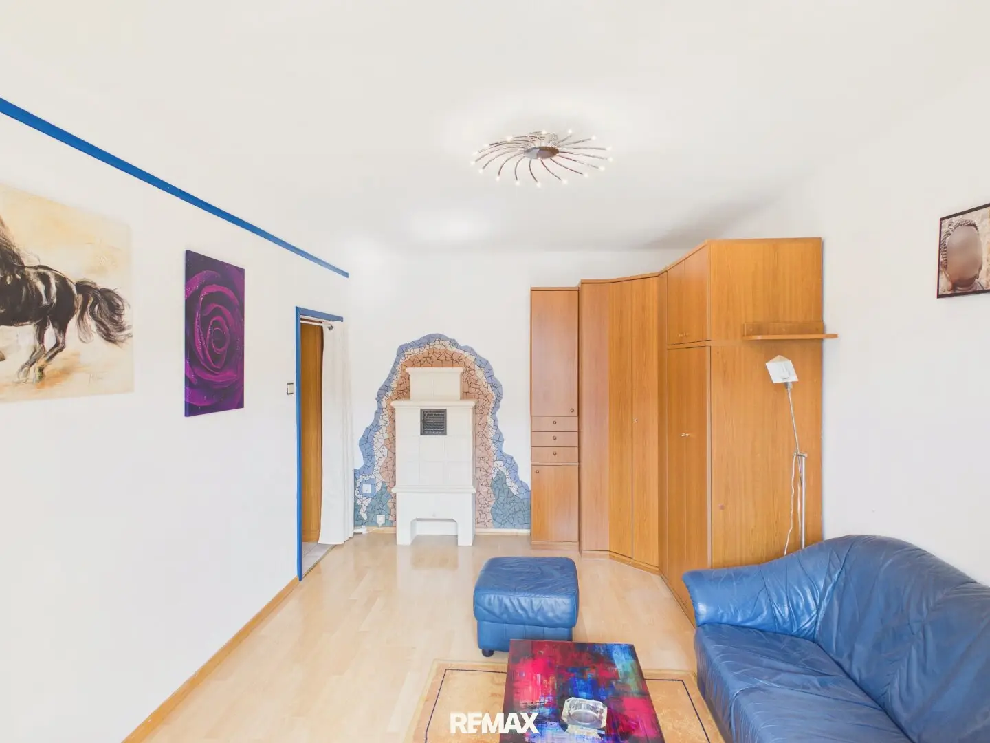 2-room balcony apartment in central location of Schwechat