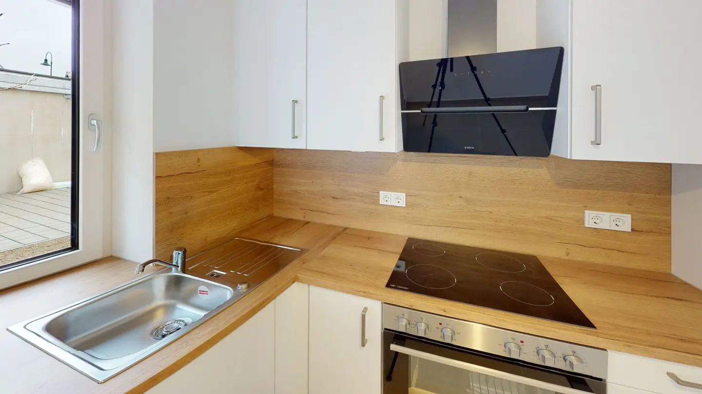 73M2 | TWO-STOREY GROUND FLOOR MAISONETTE | TERRACE | UNDERGROUND GARAGE