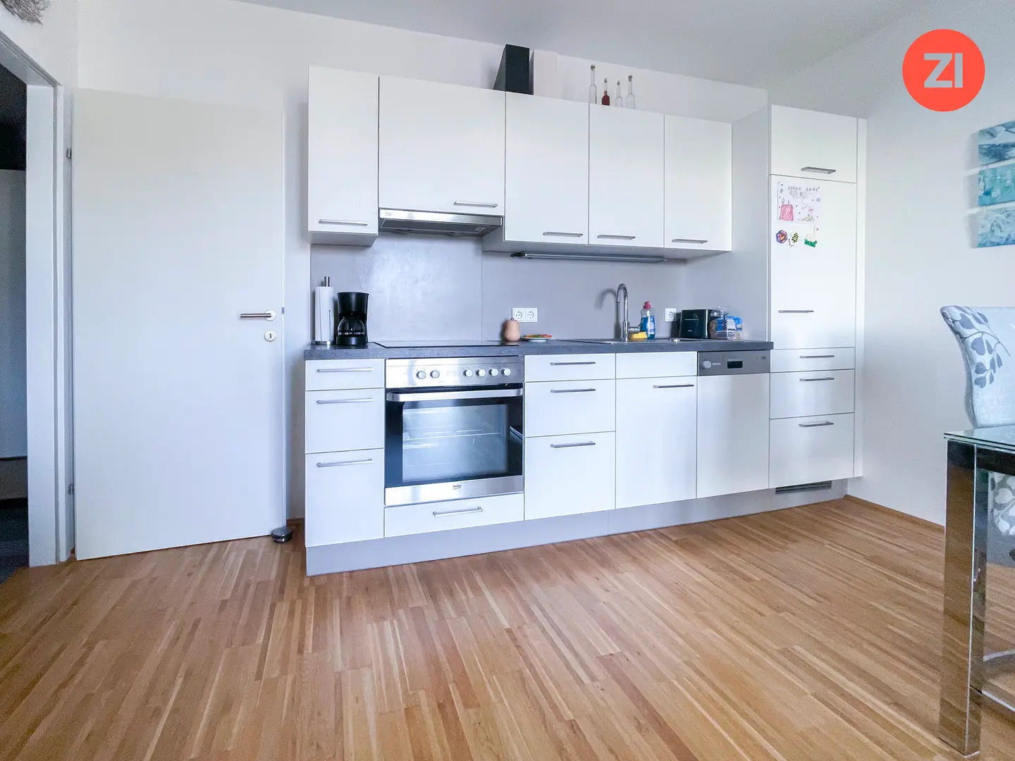 Wohnung im Zentrum mit Balkon und Einbauküche