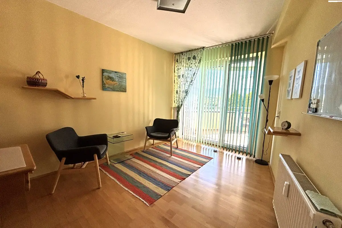 Dreamlike 4-room apartment with lake view in prime location of Gmunden