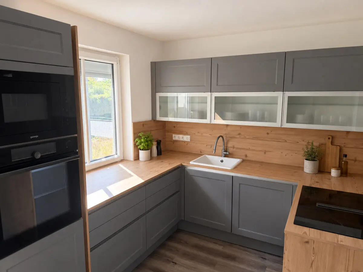 Modernisiert mit privatem Garten Wohnung