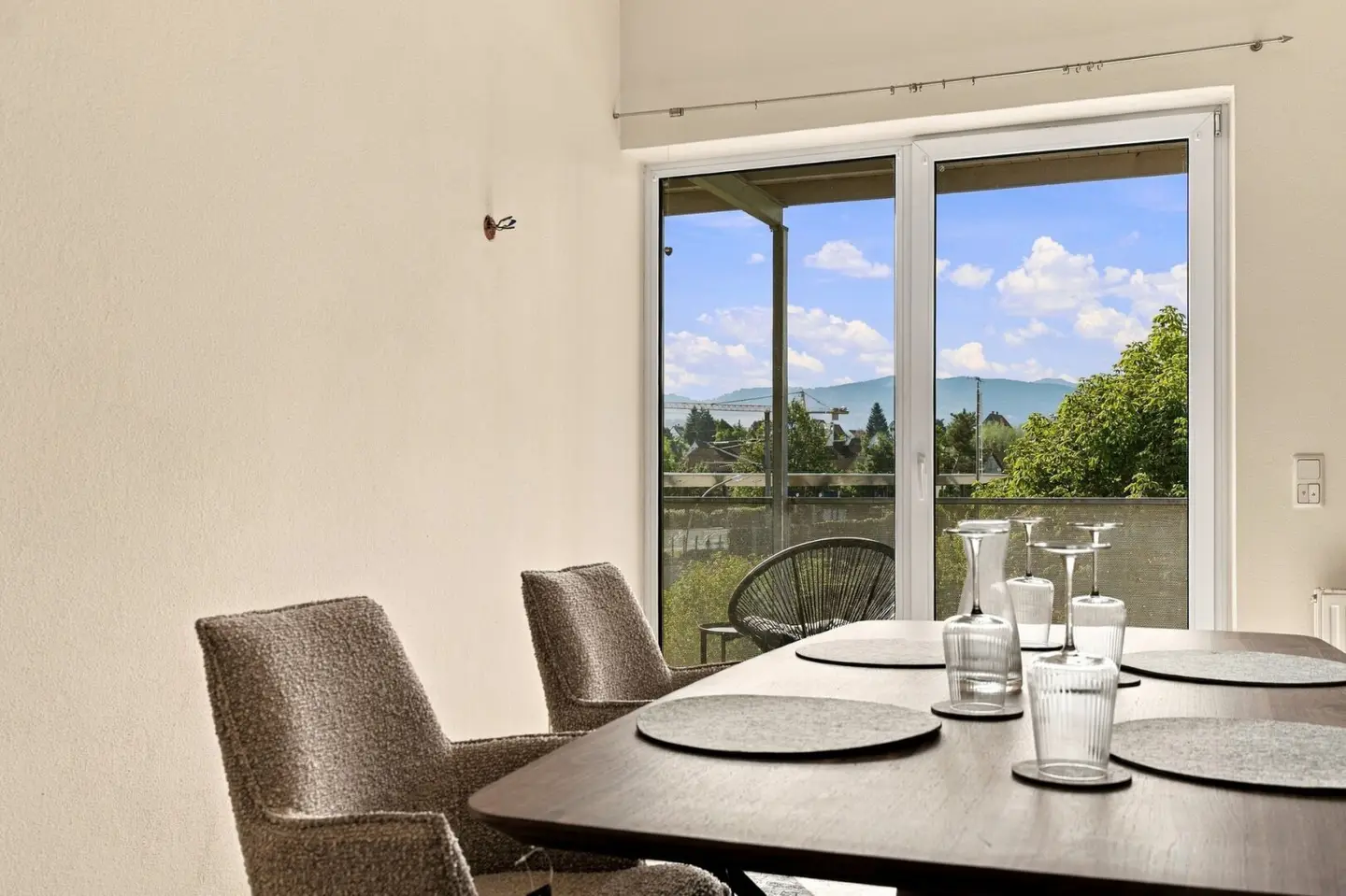 Beautiful 3-room apartment with balcony and underground car park in Bregenz