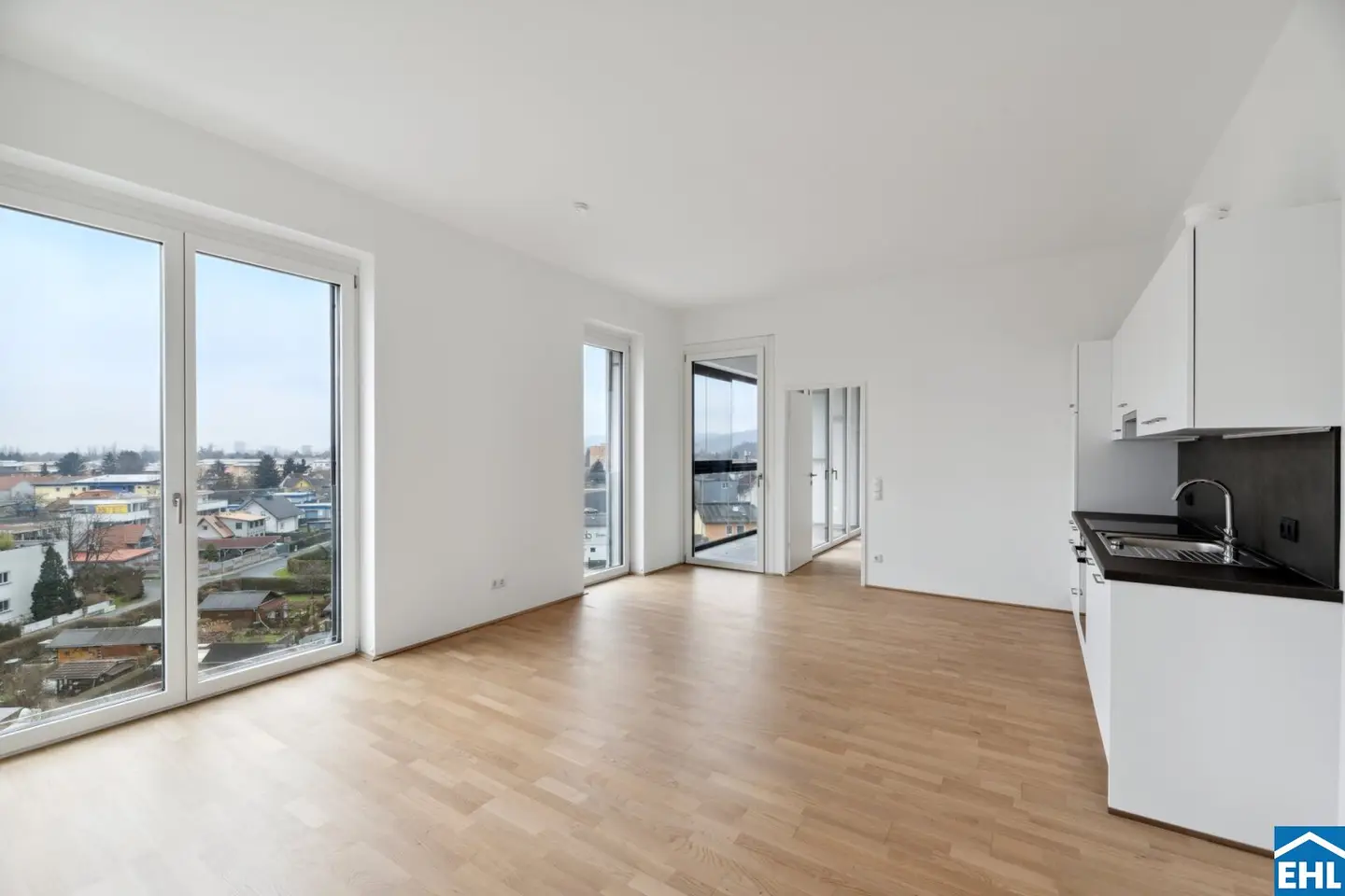 Modern Living: Top Loggia Apartment in Süd-Spitz
