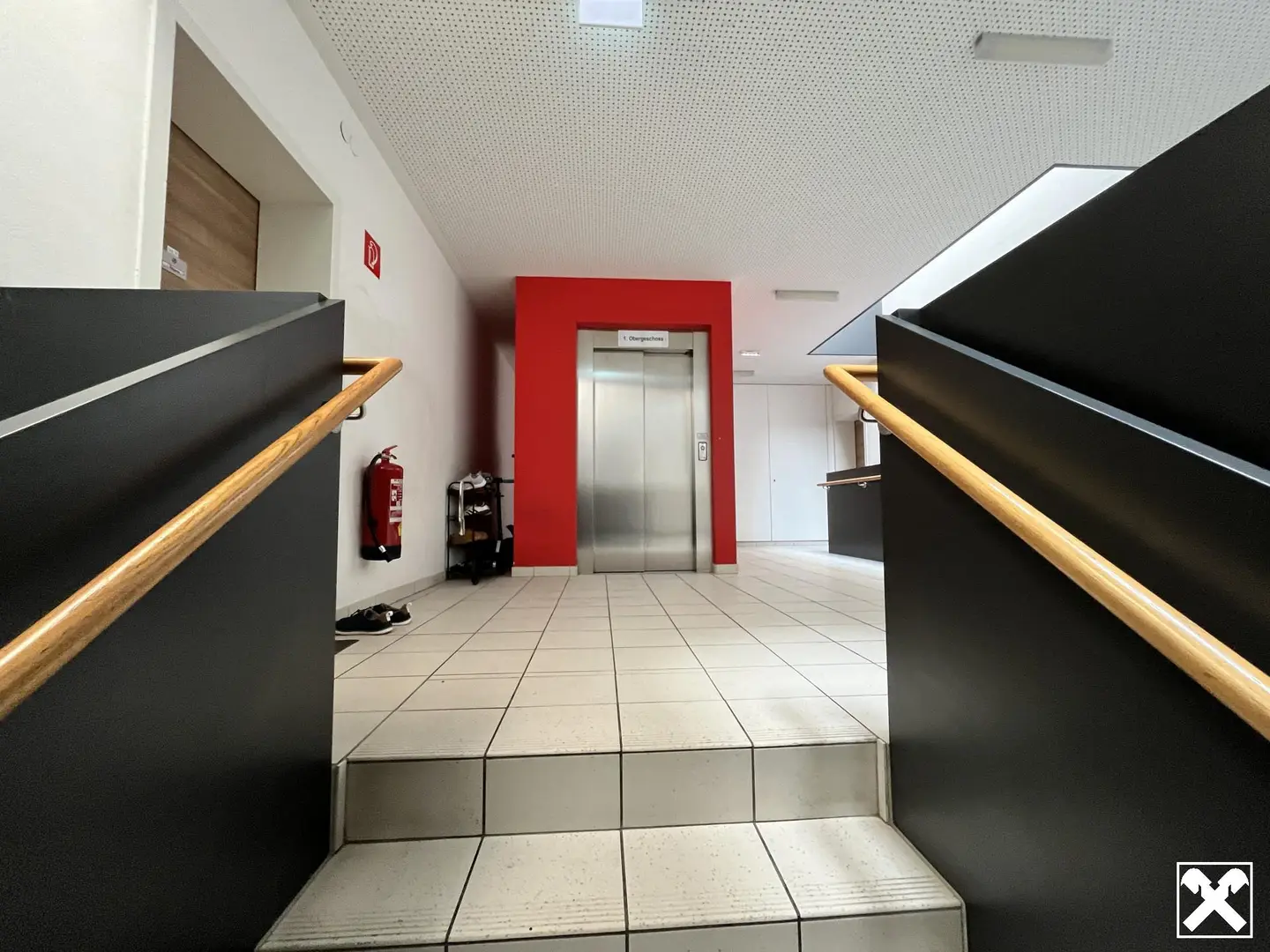 Bright apartment with lift and underground parking