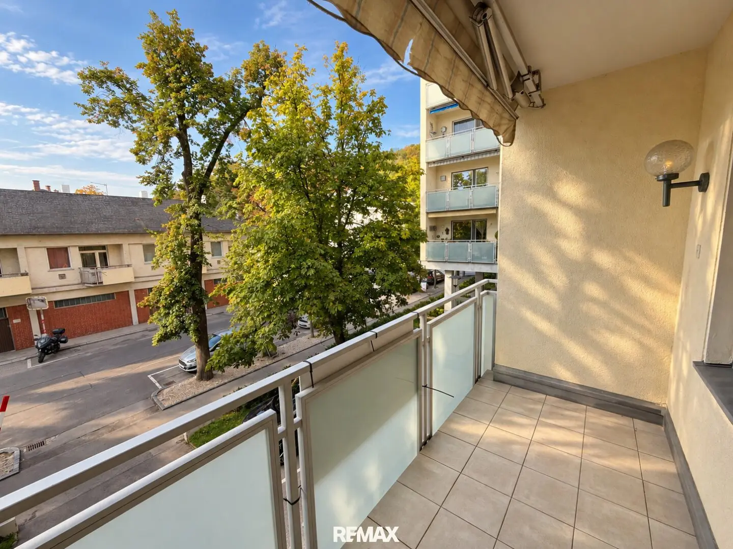 Central living dream with potential