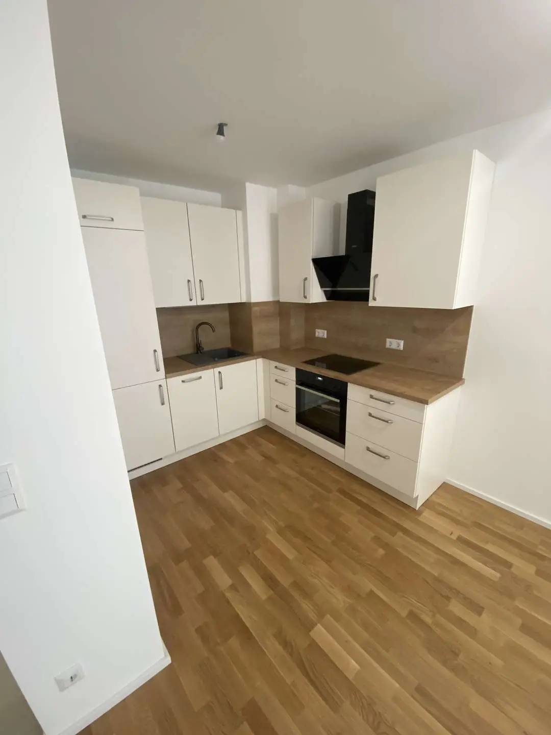 Bright Wohnung with balcony and U3 connection