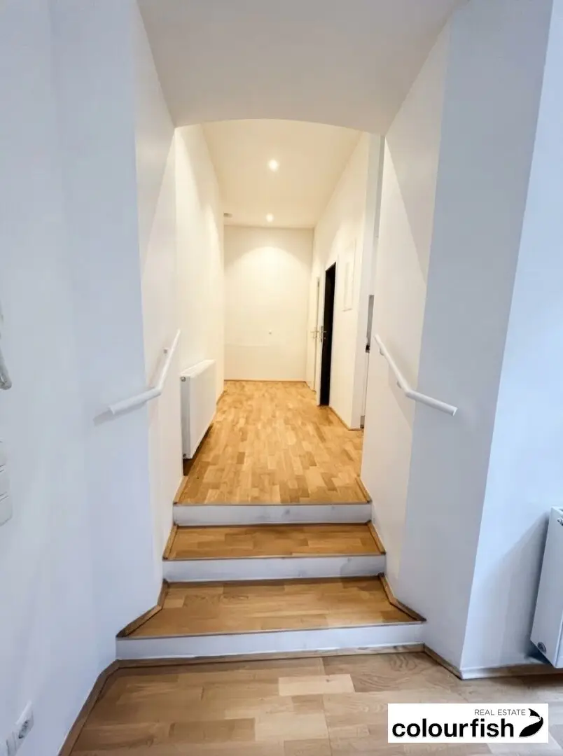 Renovated office in courtyard location - Studio or atelier