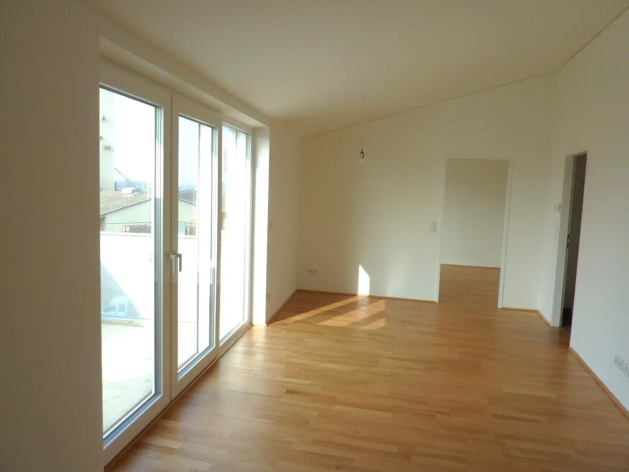 Modern new-build rental apartment with balcony in Bahnhofstraße 56 Top 13, Deutsch-Wagram