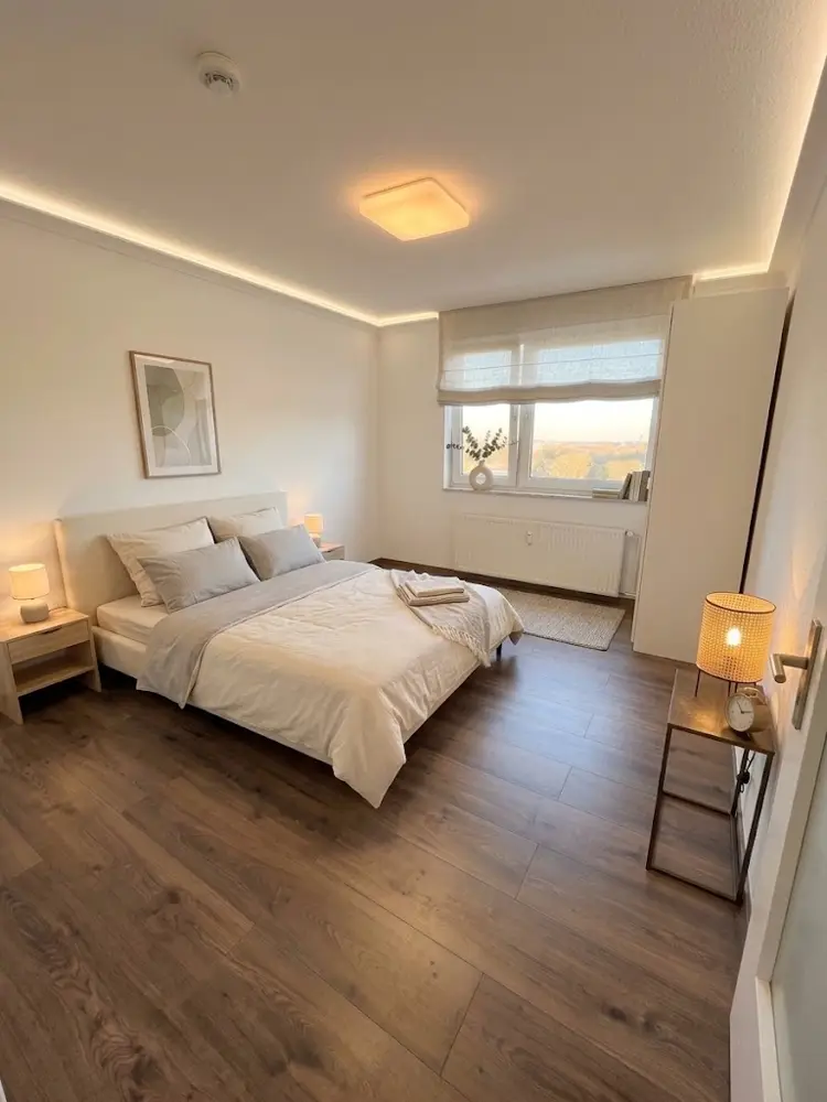Bright modernized penthouse style apartment with south balcony