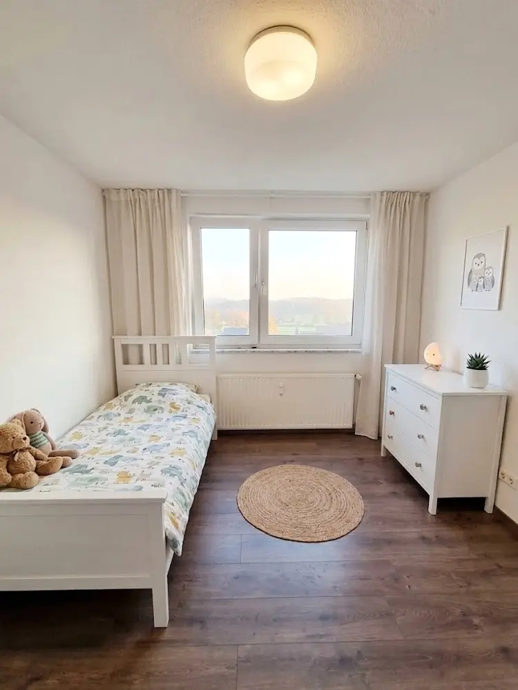 Bright modernized penthouse style apartment with south balcony