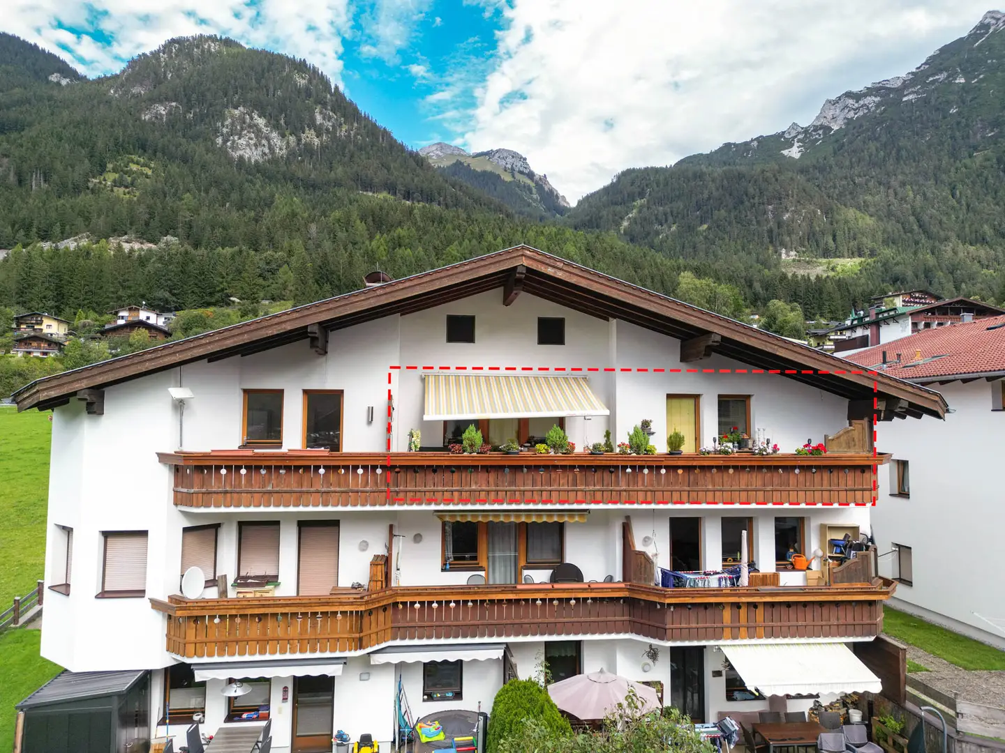 Dachgeschosswohnung mit Seeblick und Kamin