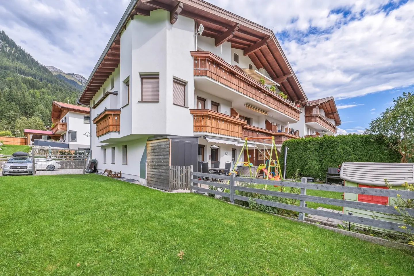 Dachgeschosswohnung mit Seeblick und Kamin