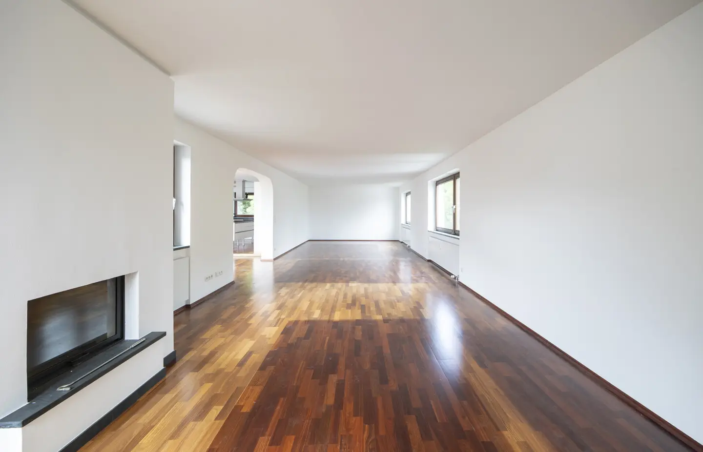 Sunny penthouse with large terrace and sauna
