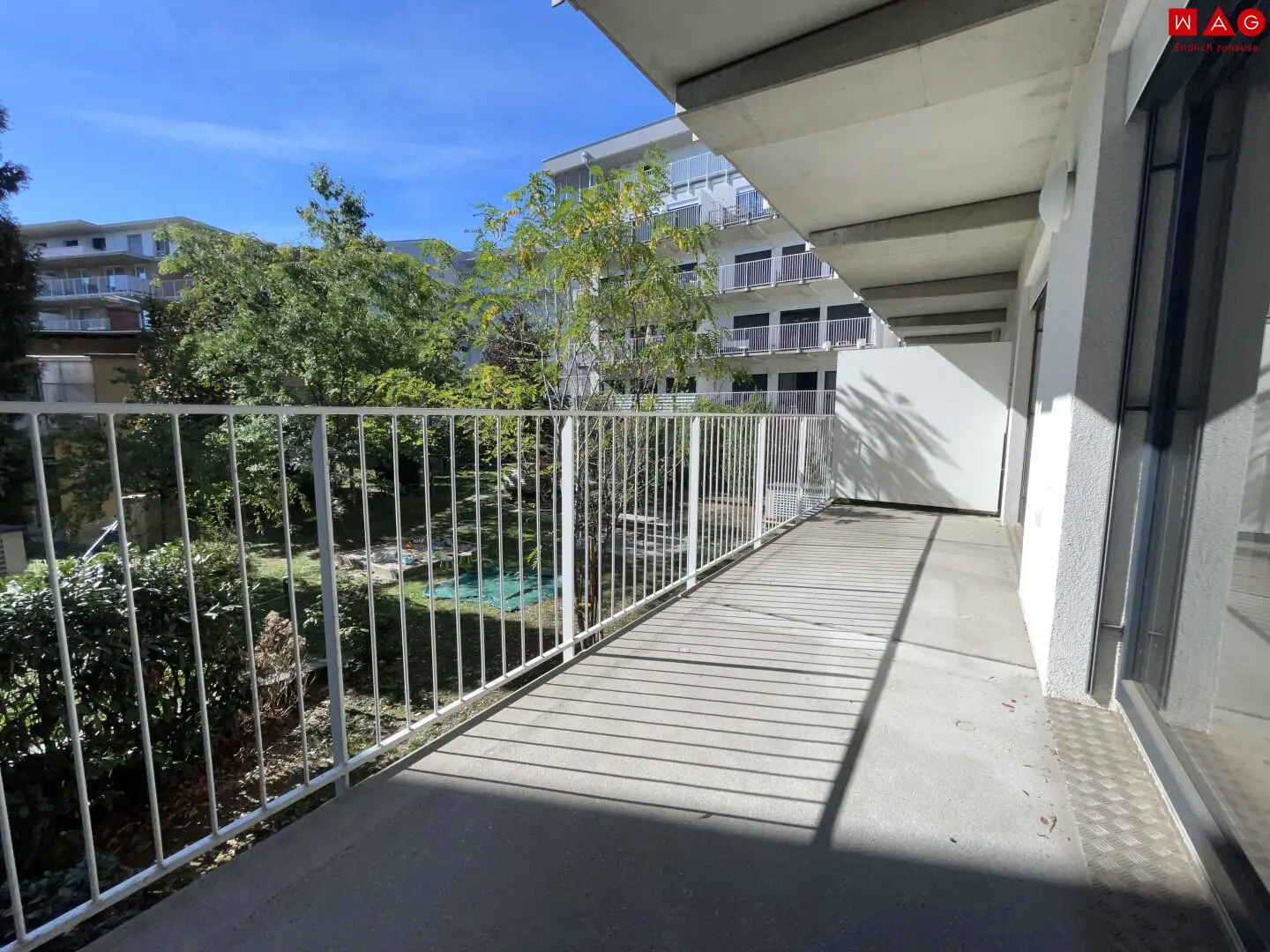 Apartment with large balcony facing the courtyard available from June