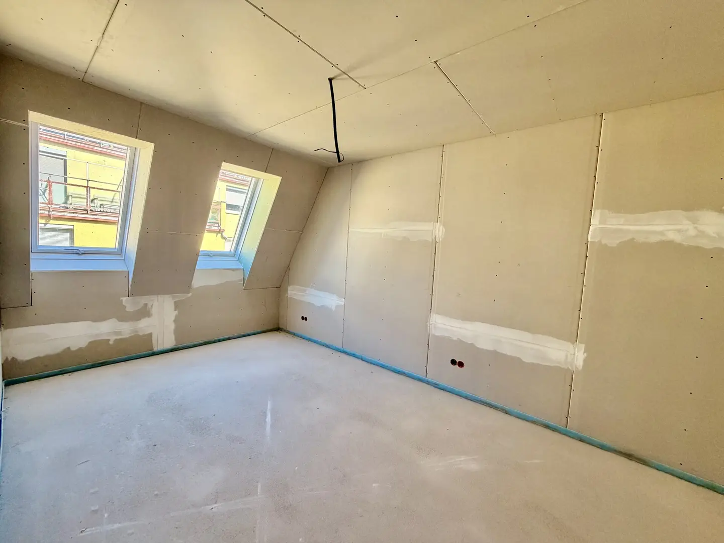Erstbezug Dachgeschosswohnung mit Loggia nahe Kutschkermarkt
