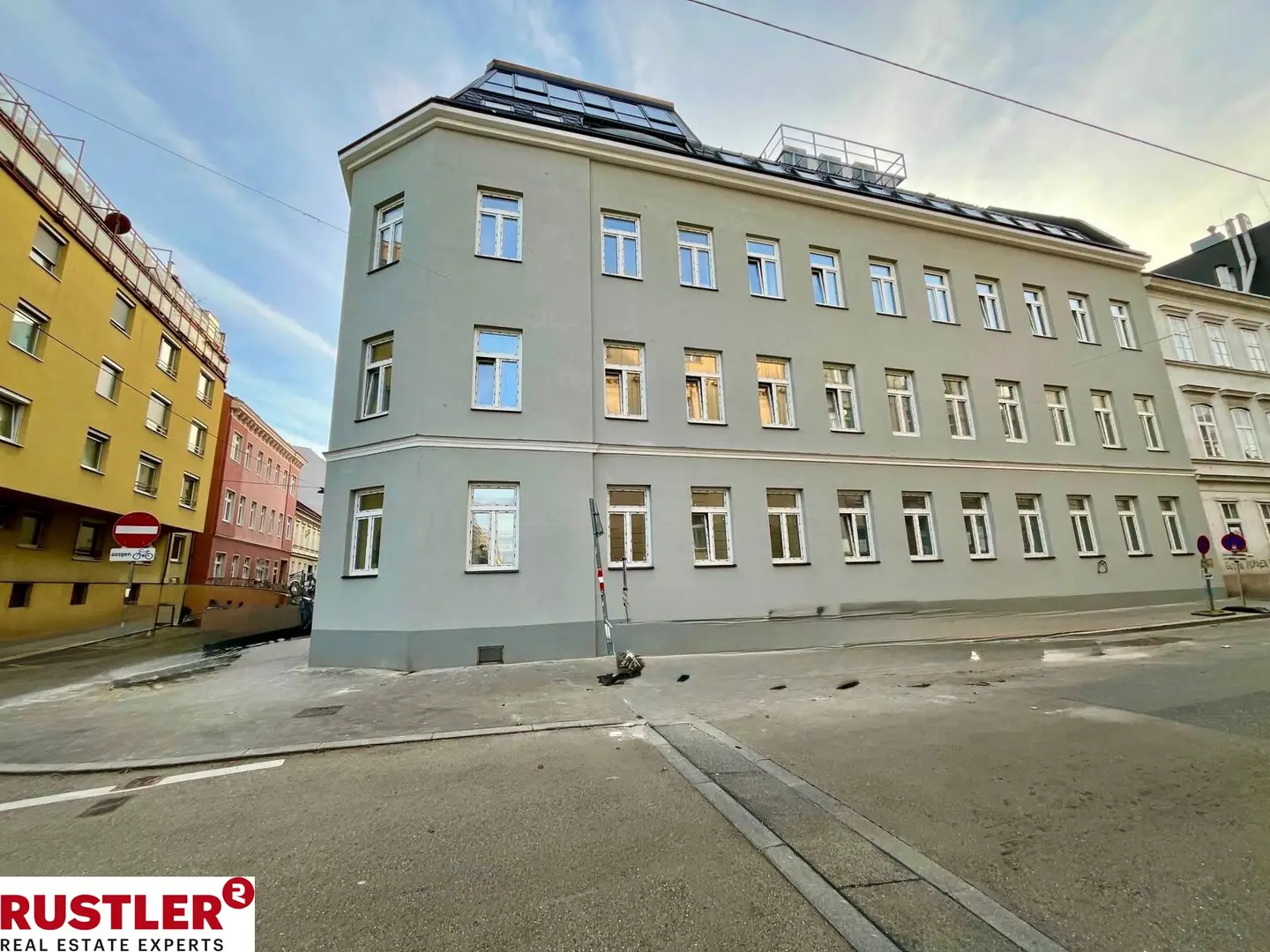 Brand new apartment near Kutschkermarkt