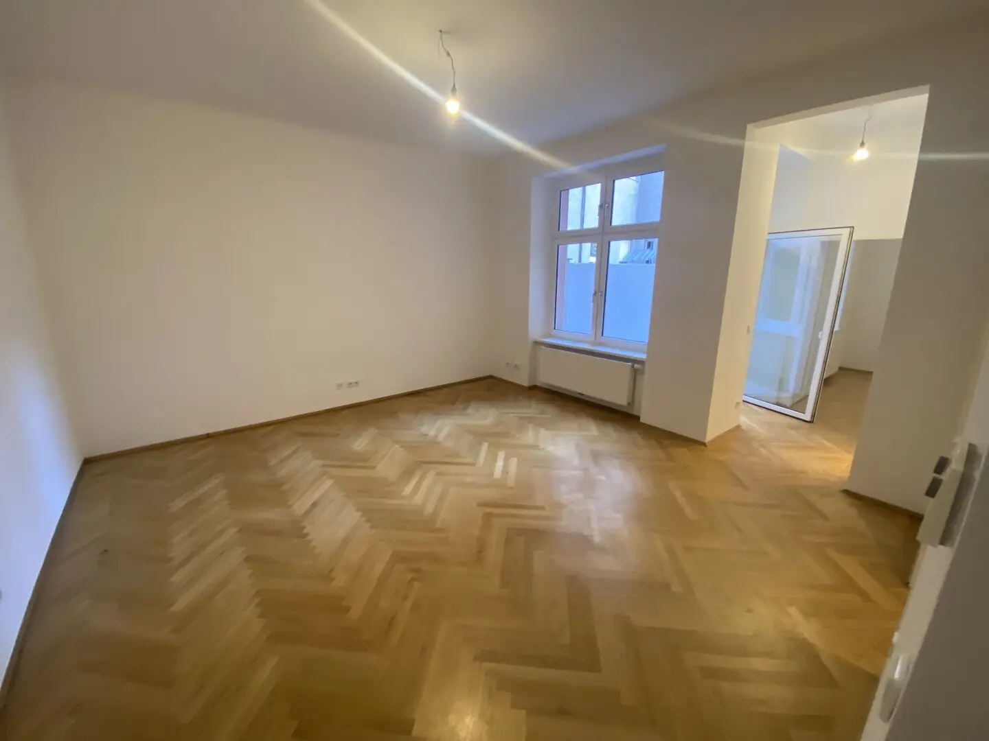 High-quality 2-room apartment with terrace and garden - close to the center