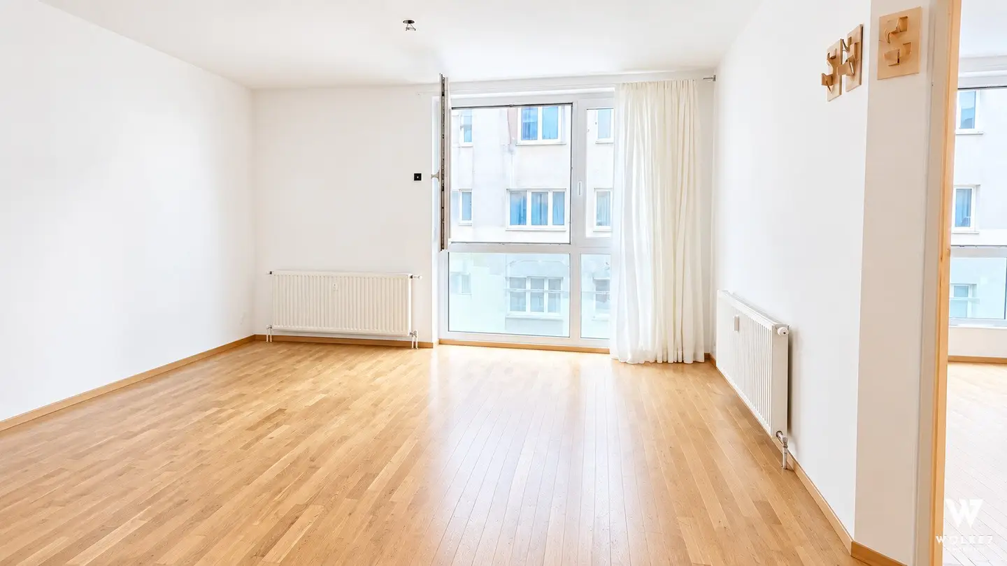 2-room next to Mariahilferstraße &amp; Westbahnhof | U3 &amp; U6 | Garage