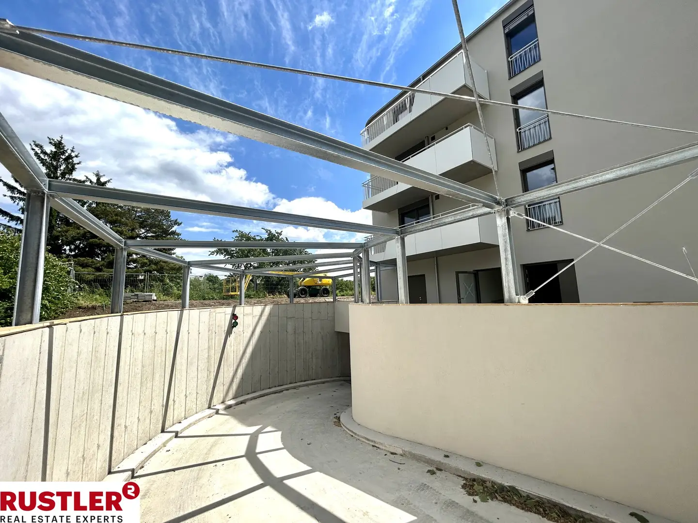 Bright Wohnung directly on the Traisen in a new build
