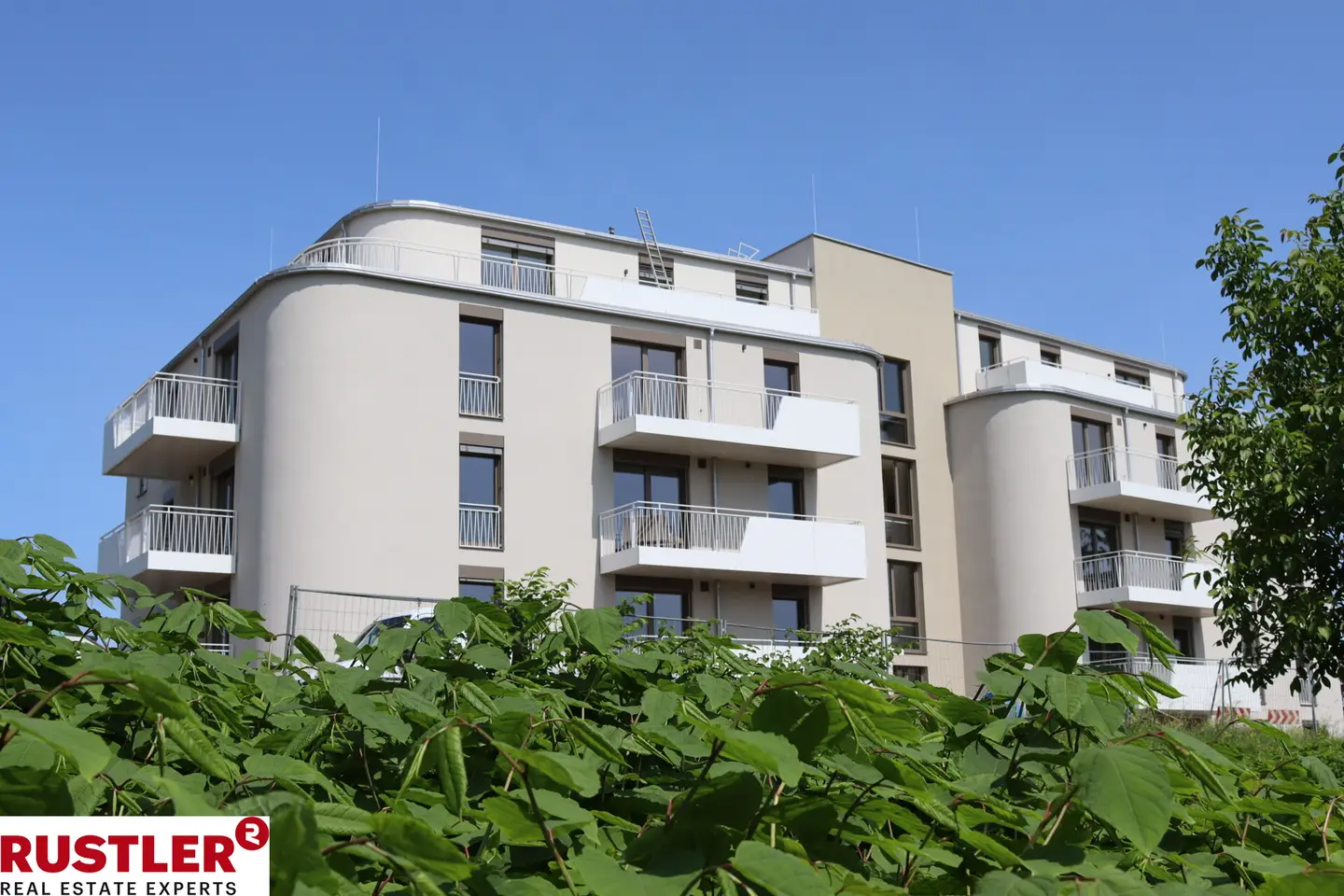 Bright new build apartment on the Traisen
