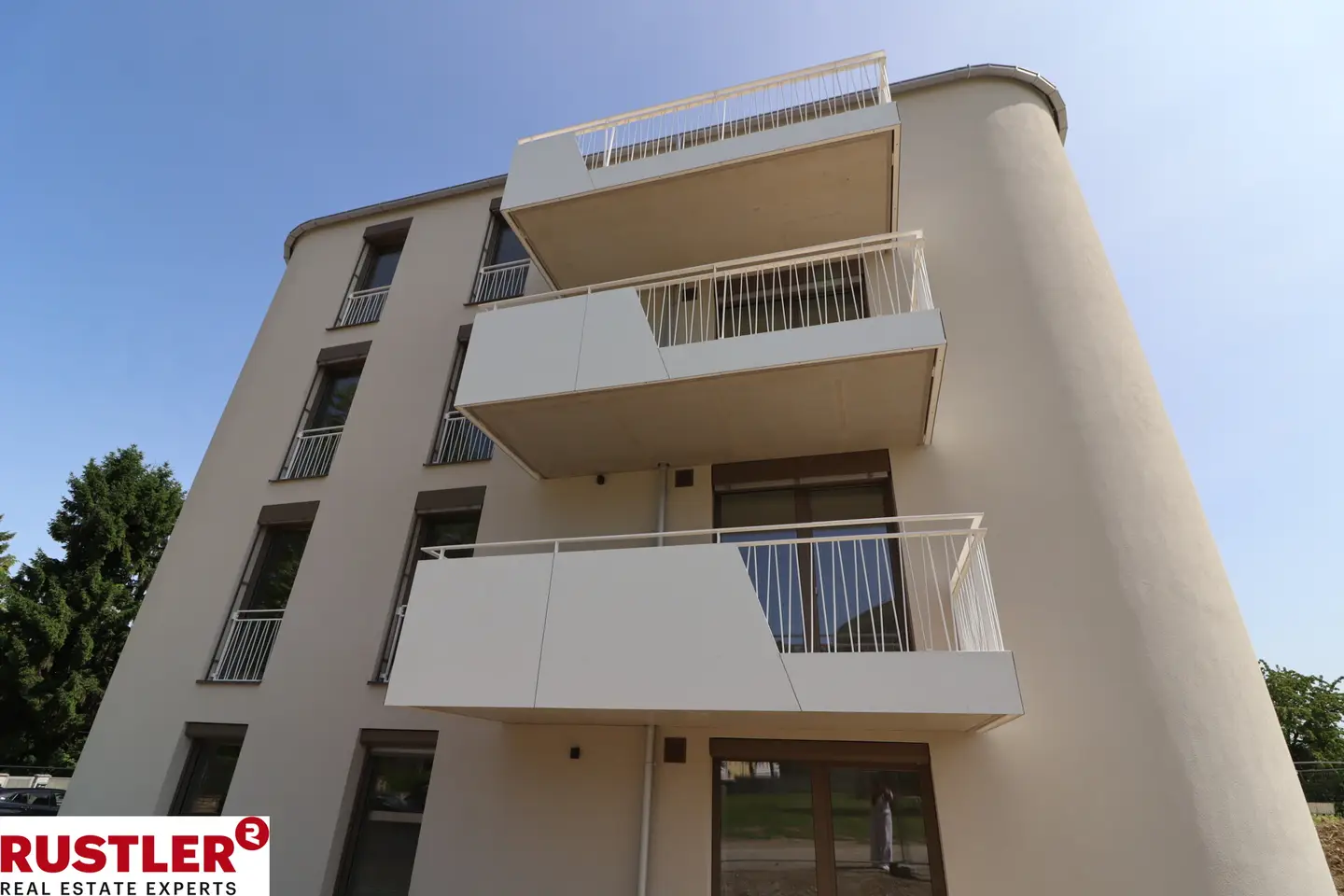 Bright new build apartment on the Traisen