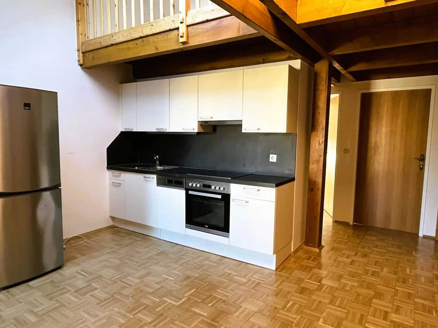 Helle 3-Zimmer-Galeriewohnung in Uni-Nähe