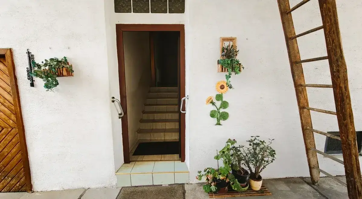 Spacious 147m² house with garden for residential and commercial use, balcony &amp; garage in Winden am See, Burgenland