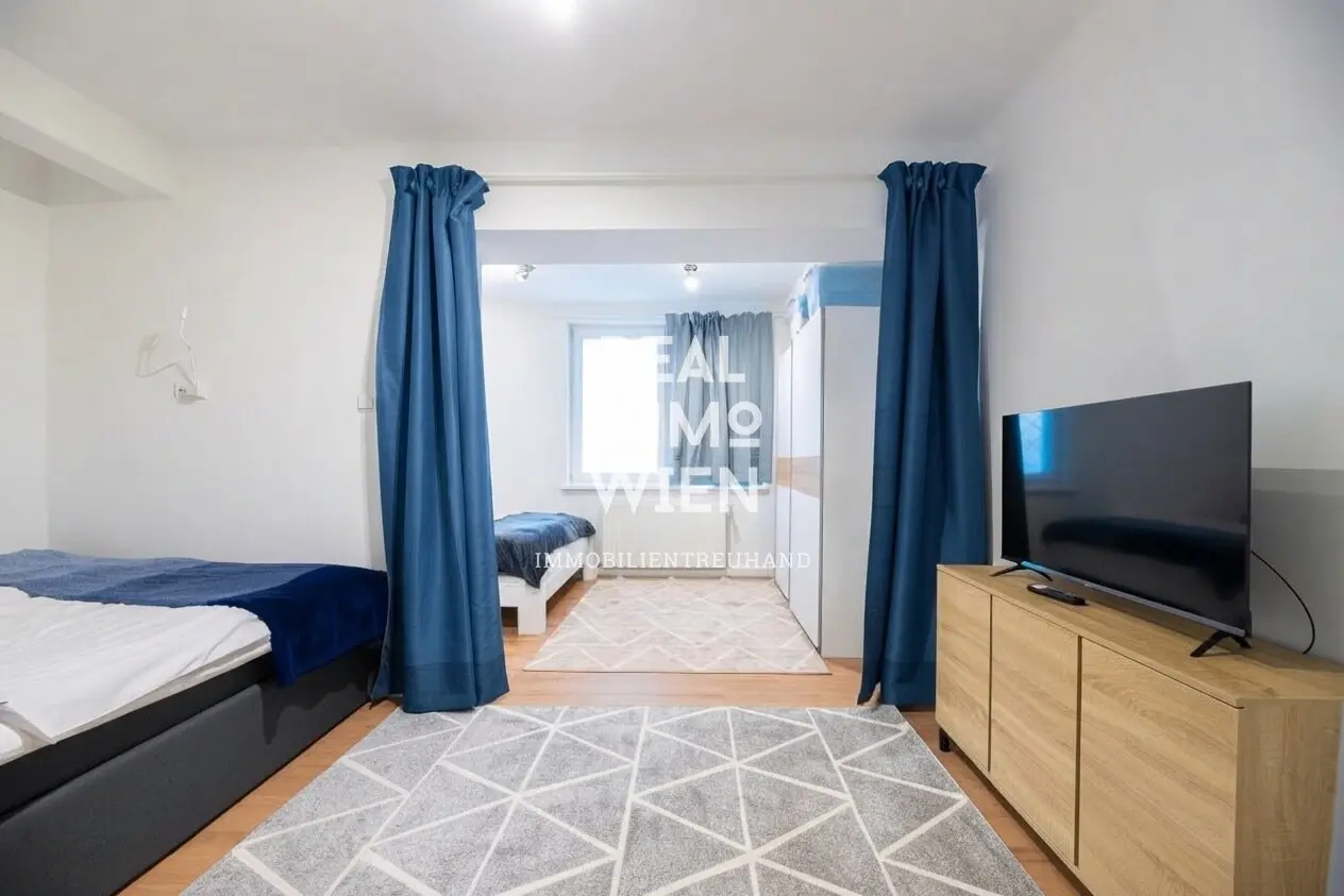 Charming 2-room apartment, U-Bahn proximity, ideal for singles or couples Accommodation permit AVAILABLE
