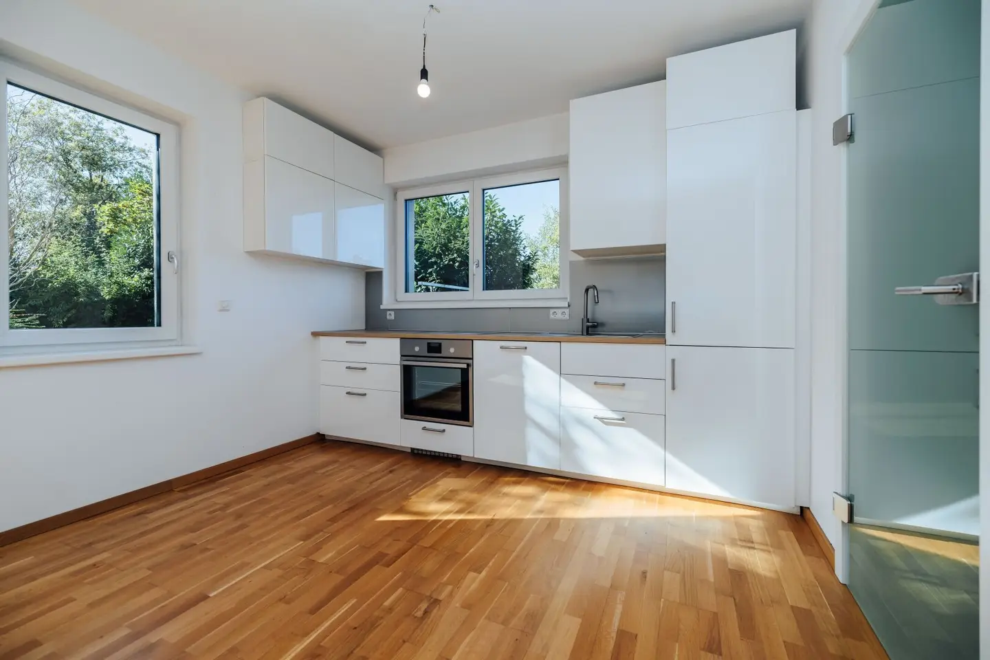 BEST LOCATION I TERRACE WITH GARDEN I UNDERGROUND GARAGE I UNDERFLOOR HEATING I ABSOLUTE QUIET I DIRECTLY AT LEONHARDBACH I PROJEKT WOHNEN