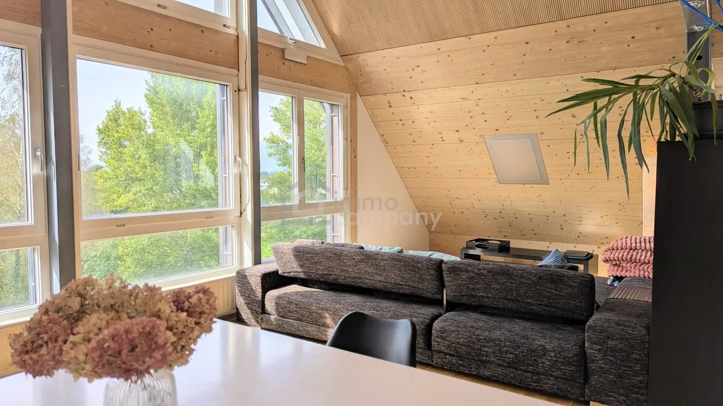 Exclusive 119m² loft attic apartment with elevator, panoramic view and parking