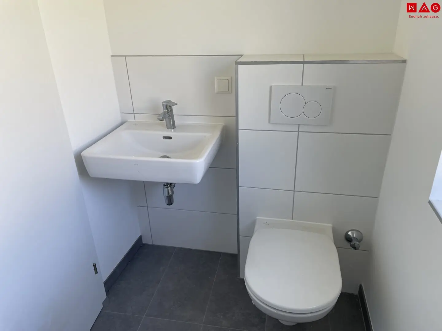 Sonnendurchflutete und ruhige Wohnung im 1. Obergeschoss !!!!!