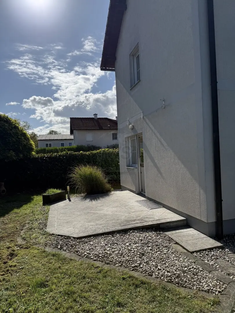 Beautiful spacious terraced house with pool