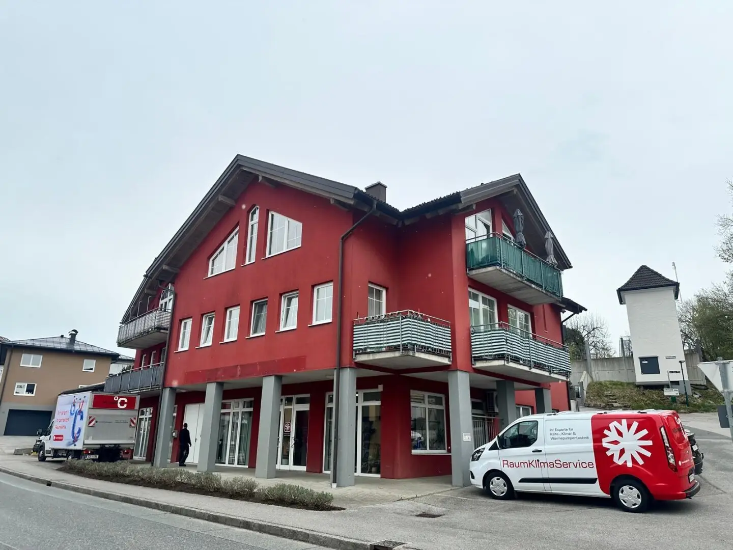 Helle 3-Zimmer-Wohnung mit Terrasse