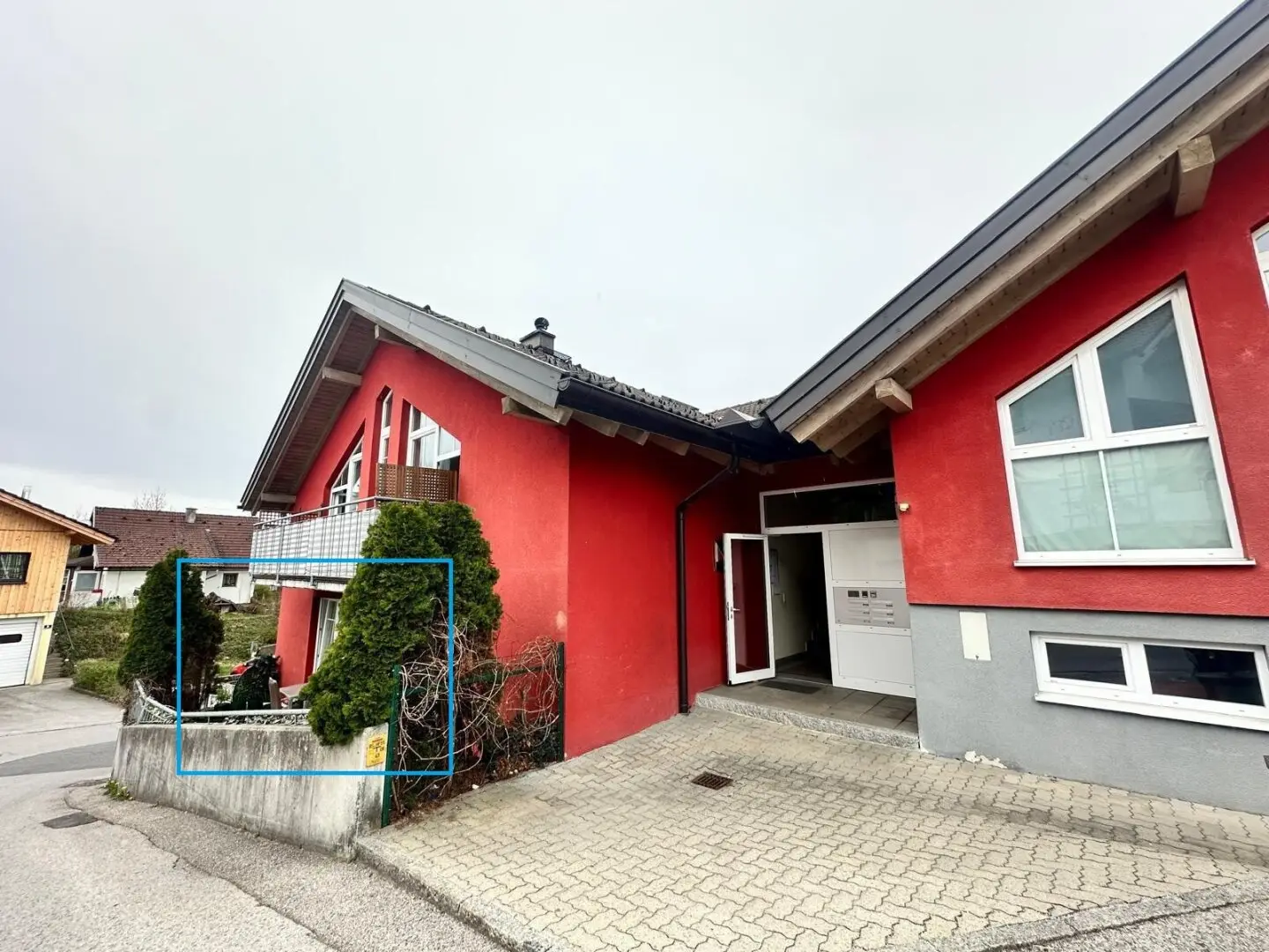Helle 3-Zimmer-Wohnung mit Terrasse