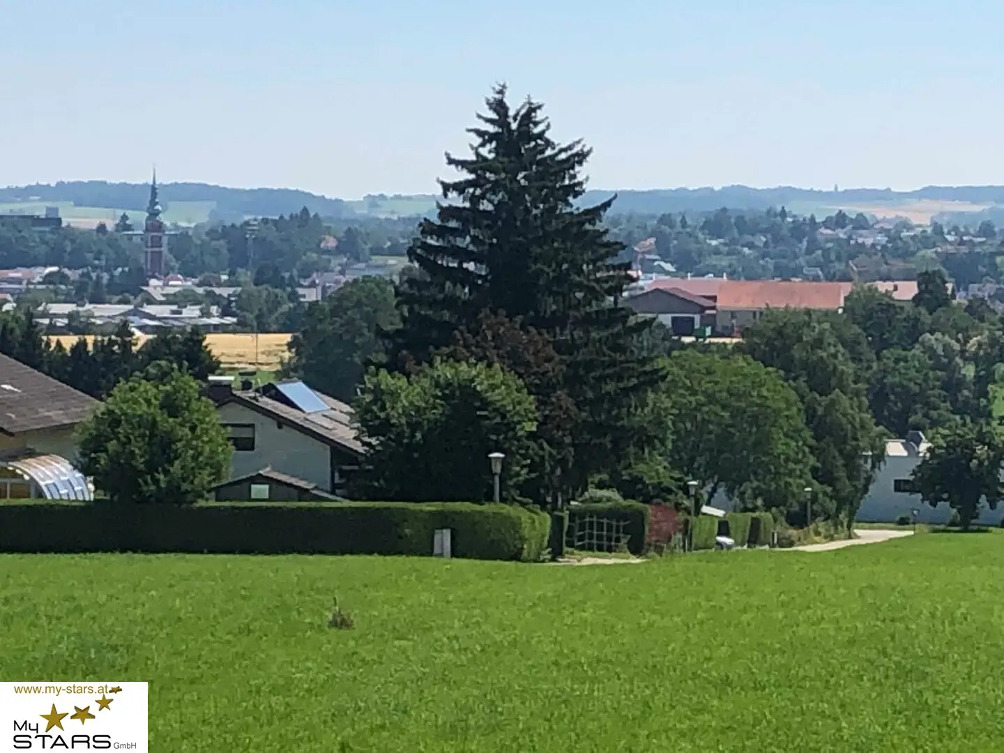 Moderne 30 m² Erstbezugs-Anleger-Wohnung mit Loggia &amp; Stellplatz!