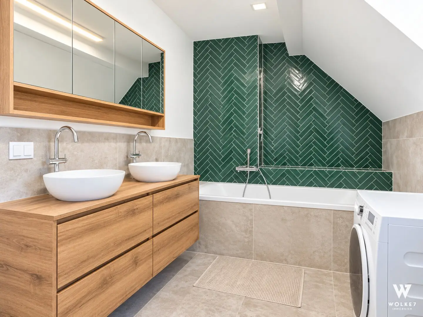 Exklusive Dachgeschosswohnung mit ca. 27 m² Dachterrasse &amp; hochwertiger Ausstattung