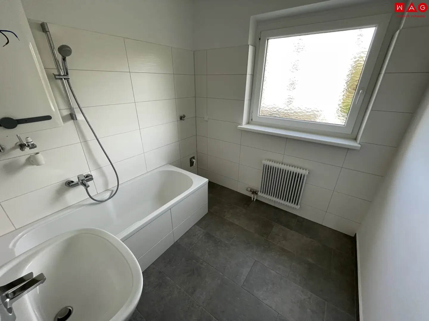Lichtdurchflutete 77 m² Wohnung mit Balkon in ruhiger Lage !!!