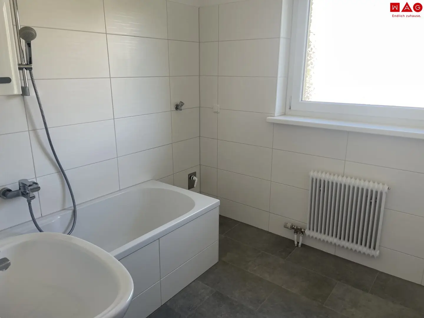 Bright 77 m² apartment with balcony in quiet location