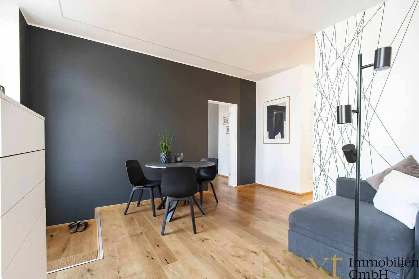 Stilvoll eingerichtete 2-Zimmer-Wohnung mit Balkon am Taubenmarkt an der Landstraße zu vermieten!