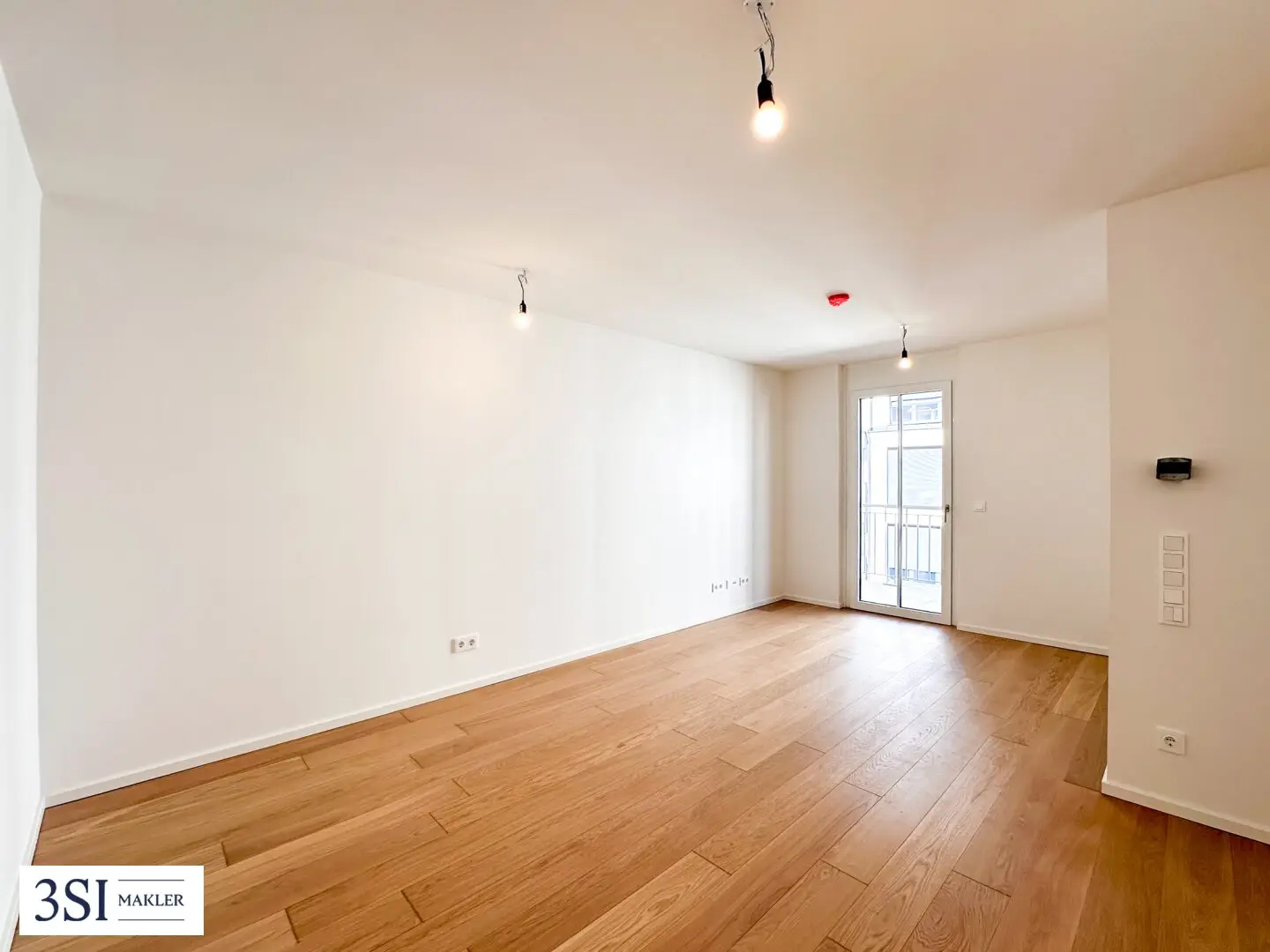 Neu. Modern. Zuhause. – 3 Zimmer mit Balkon